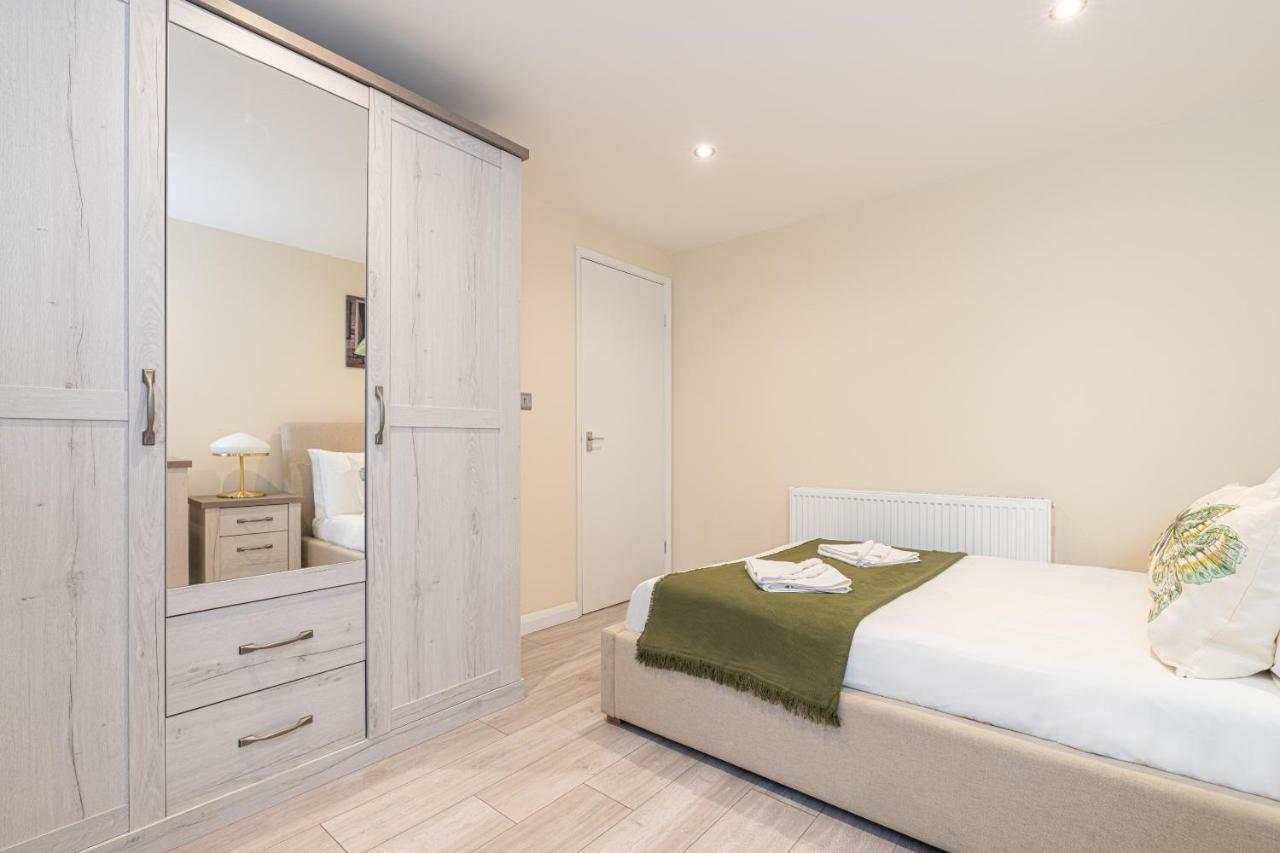 Cozy 1 Bedroom Flat Paddington Londra Esterno foto